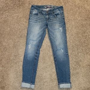 Refuge Distressed Blue Ankle Jeans